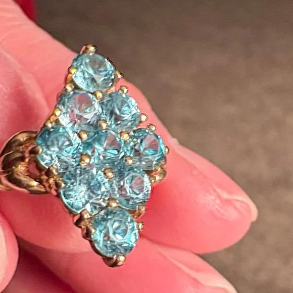 Vintage Blue Zircon Cluster Ring In 10K Solid Yellow Gold - Picture 8 of 8